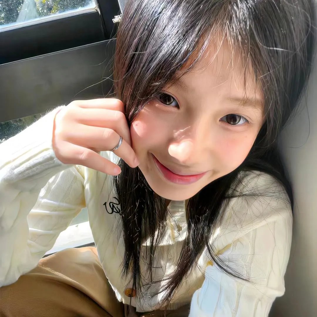 正是青春璀璨时